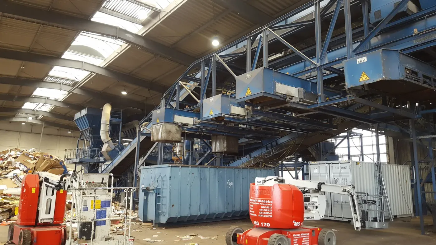 Sorting line in the hall