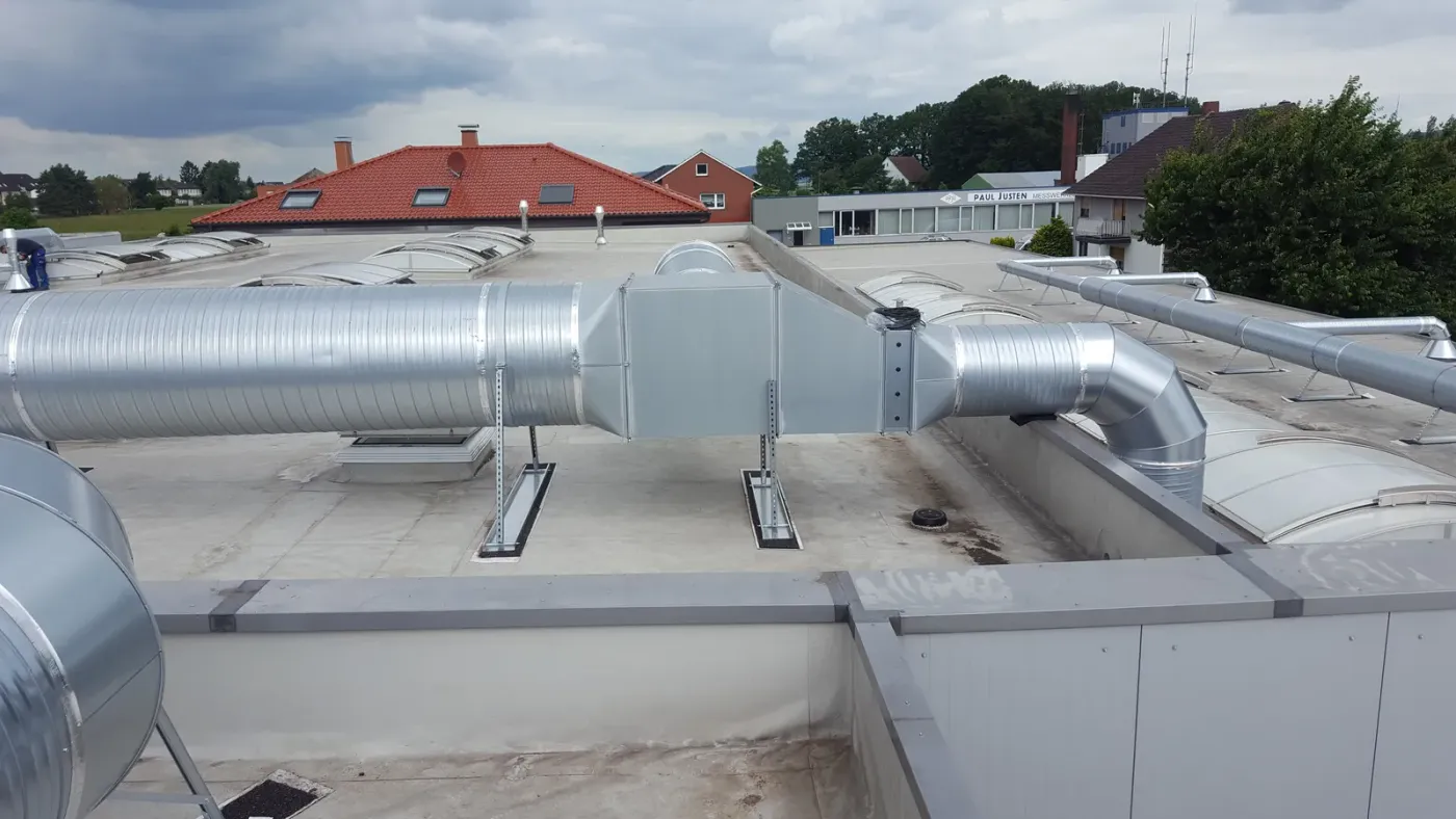 Rooftop air system with the town behind