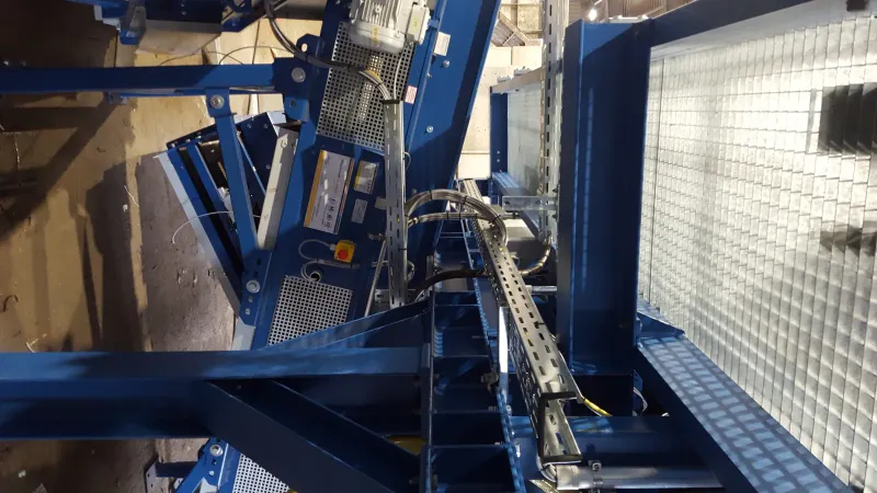 Conveyor and sorter close up