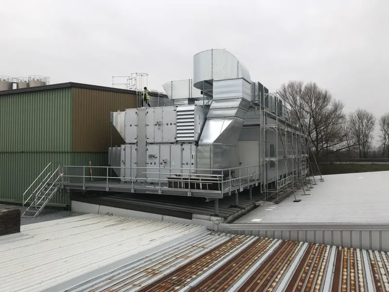 Roof units seen from the side