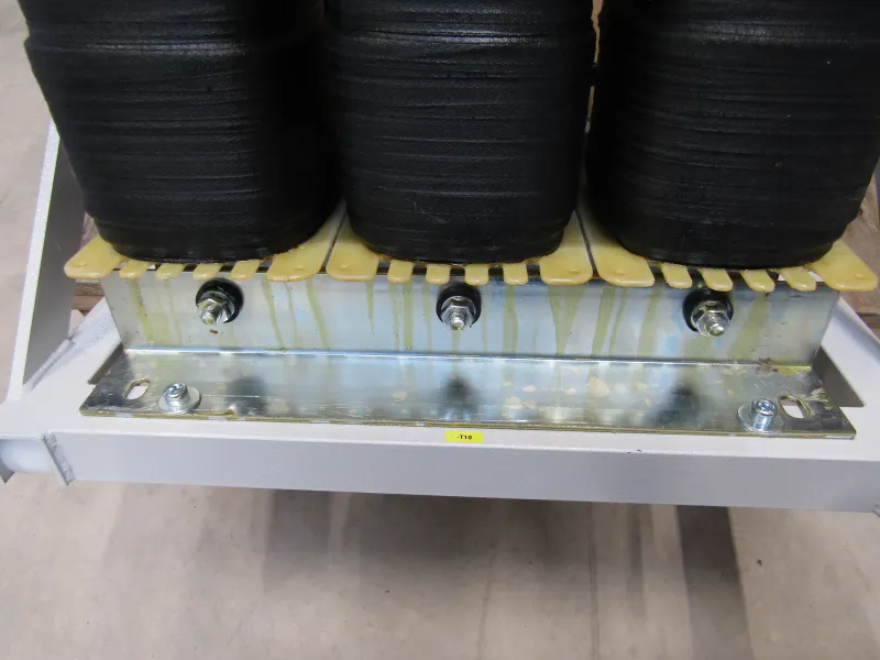 Drehstromtransformator
