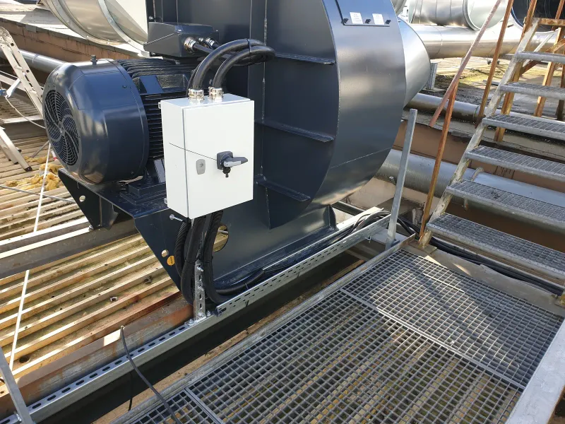 Ventilatormotor mit Reparaturschalter